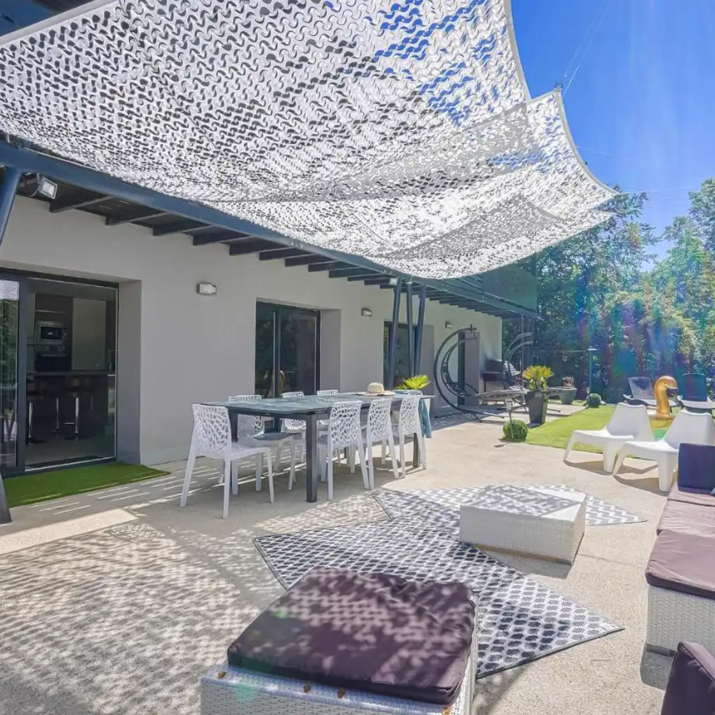 Gîte 5 étoiles avec piscine, spas et sauna